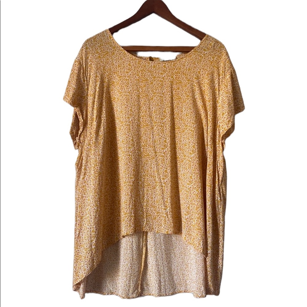 Adrienne Vittadini Mustard Floral Top